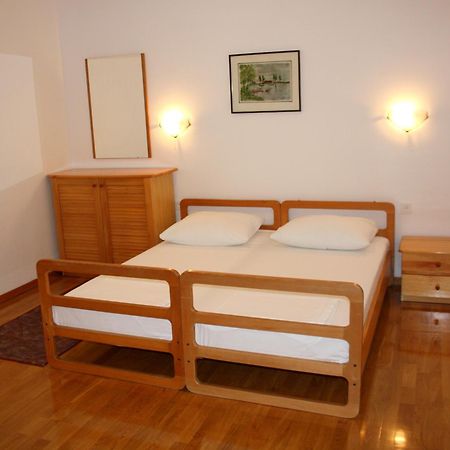 Apartmani Crikvenica 30072 - Goran Rum bild